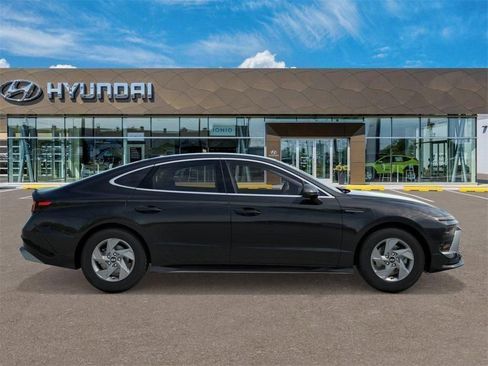 New 2026 Hyundai Sonata SE FWD image 7