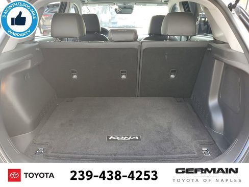 Used 2021 Hyundai Kona Limited image 23