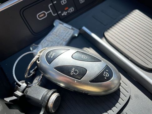 Used 2025 Hyundai Santa Fe SEL image 20