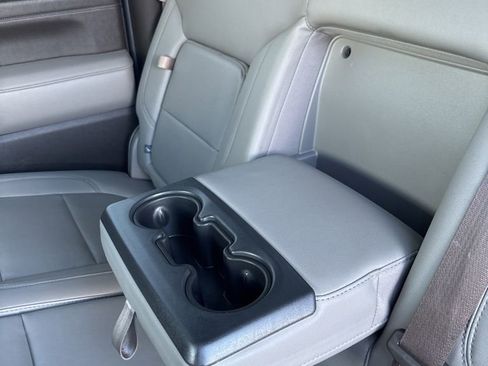 Used 2020 Chevrolet Silverado 2500 LTZ image 37