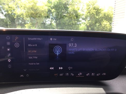 Used 2025 Buick Enclave Avenir w/ Super Cruise Package AWD/4WD image 19