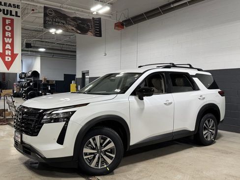 New 2026 Nissan Pathfinder SL image 34