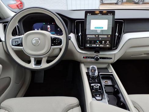 New 2026 Volvo XC60 B5 Ultra w/ Protection Package Premier image 9