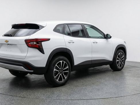 Used 2025 Chevrolet TrailBlazer LT image 9