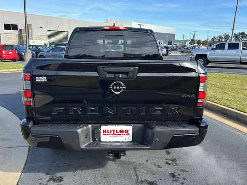 New 2026 Nissan Frontier SV w/ SV Convenience Package AWD/4WD image 4