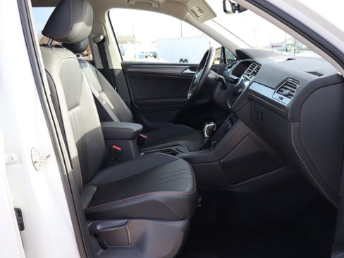 Used 2024 Volkswagen Tiguan Wolfsburg Edition image 15