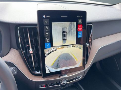 New 2026 Volvo XC60 B5 Plus w/ Climate Package image 24