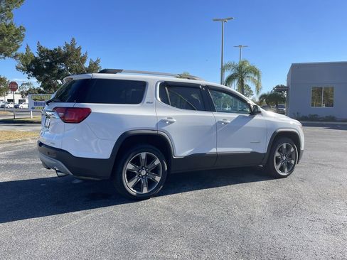 Used 2017 GMC Acadia SLT image 4