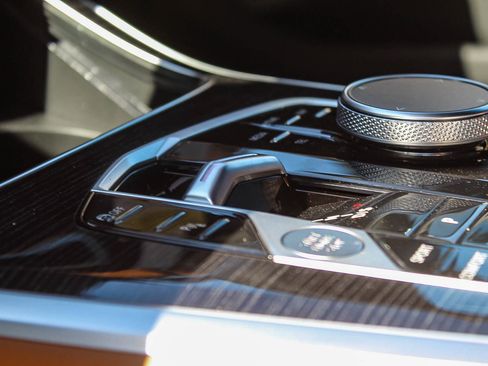 New 2026 BMW X5 sDrive40i w/ M Sport Package image 22