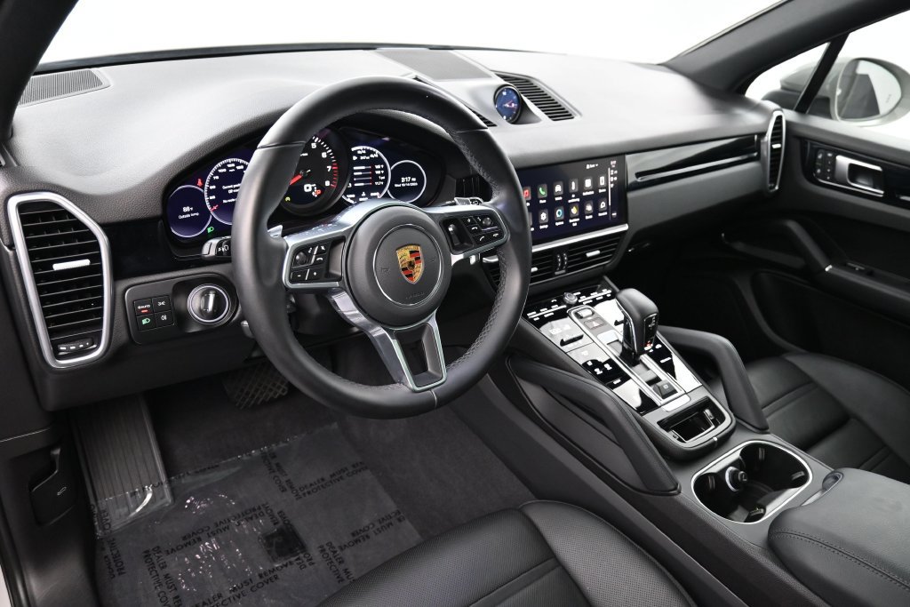 Certified 2023 Porsche Cayenne AWD/4WD image 4