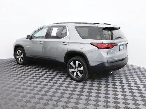 Used 2023 Chevrolet Traverse LT w/ LT Premium Package AWD/4WD image 5