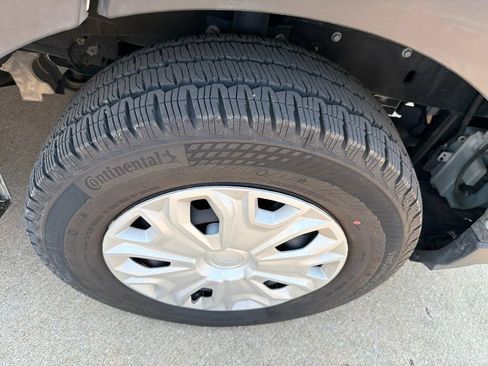 Used 2023 Ford E-Transit Medium Roof RWD image 7