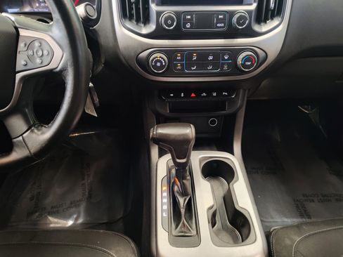 Used 2019 Chevrolet Colorado LT w/ LT Convenience Package image 20