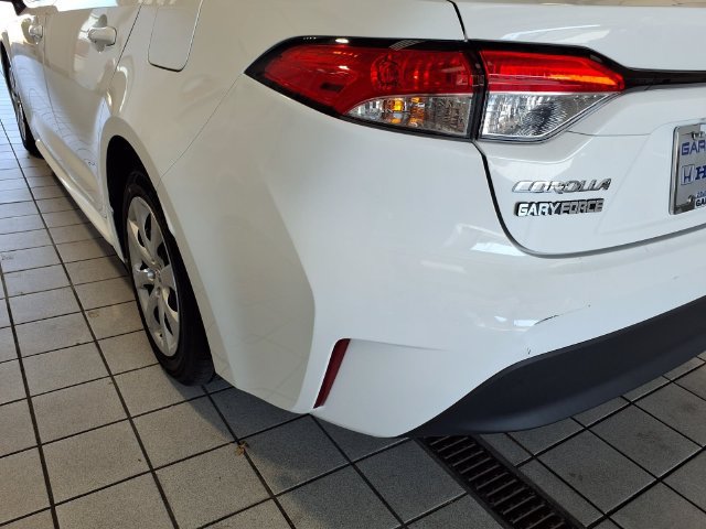 Used 2024 Toyota Corolla LE FWD image 21