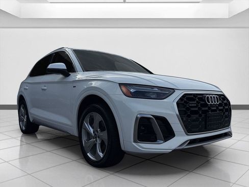 Used 2023 Audi Q5 2.0T Premium Plus w/ Premium Plus Package AWD/4WD image 7