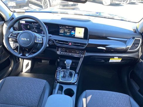 New 2026 Kia Seltos S FWD image 23