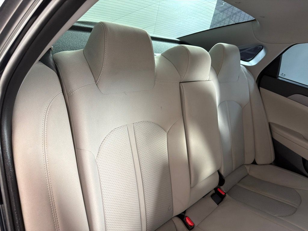 Used 2018 Hyundai Sonata SE FWD image 21