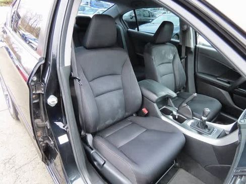 Used 2013 Honda Accord Sport image 17