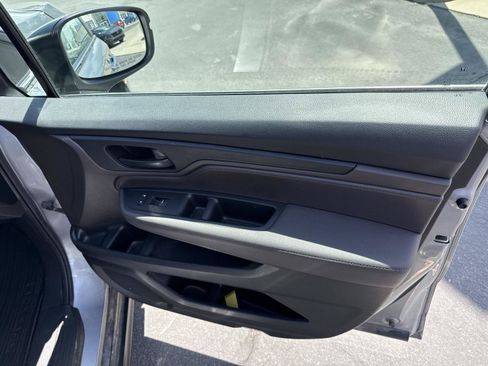 Used 2019 Honda Odyssey EX-L image 32