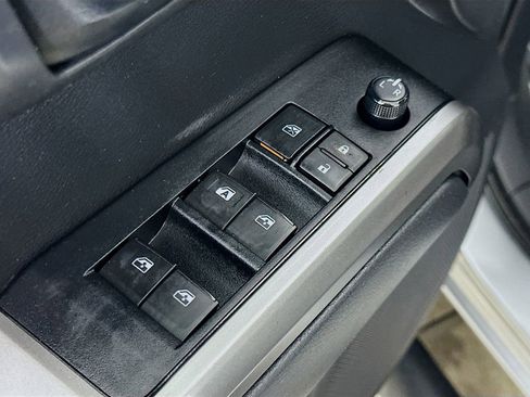 Used 2022 Toyota Tacoma SR5 w/ Technology Package image 20