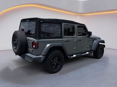 Used 2021 Jeep Wrangler Unlimited Sport AWD/4WD image 3