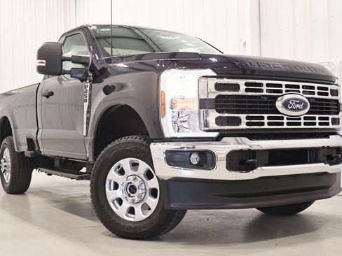 Certified 2024 Ford F250 XLT w/ FX4 Off-Road Package image 35