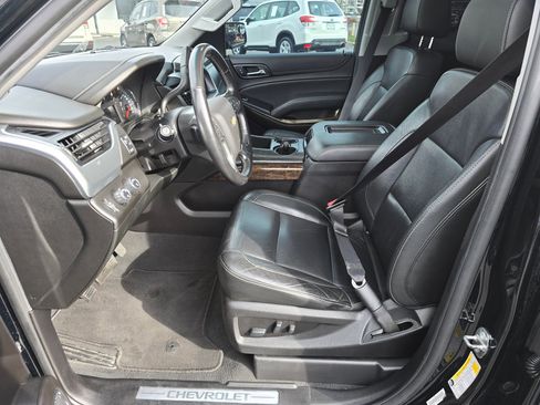 Used 2019 Chevrolet Suburban LT AWD/4WD image 29