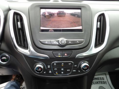 Used 2024 Chevrolet Equinox LT image 16