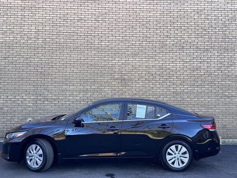 Used 2024 Nissan Sentra S image 29