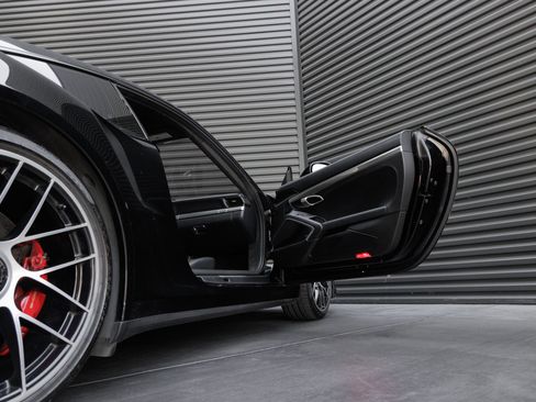 Certified 2018 Porsche 911 Turbo AWD/4WD image 31