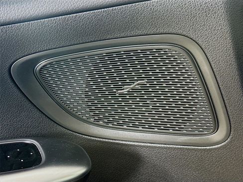 Certified 2025 Mercedes-Benz C 300 4MATIC Sedan image 23