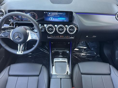 Certified 2025 Mercedes-Benz GLA 250 4MATIC image 13