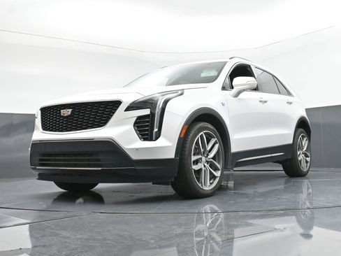 Used 2023 Cadillac XT4 Sport w/ Cold Weather Package image 23