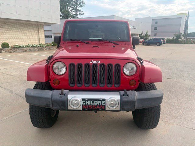 Used 2010 Jeep Wrangler Unlimited Sahara w/ Dual Top Group AWD/4WD image 3