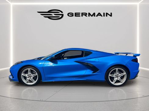 Used 2025 Chevrolet Corvette Stingray Preferred Cpe w/ Z51 Performance Package RWD image 5