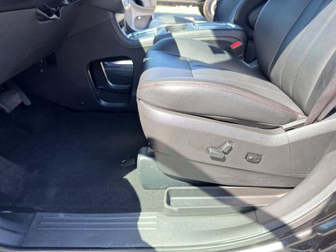Used 2019 Dodge Grand Caravan GT w/ Safety Sphere Group FWD image 20
