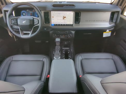 New 2026 Ford Bronco Outer Banks AWD/4WD image 13