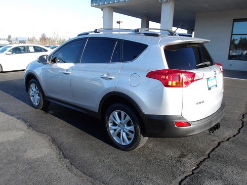 Used 2015 Toyota RAV4 Limited image 3