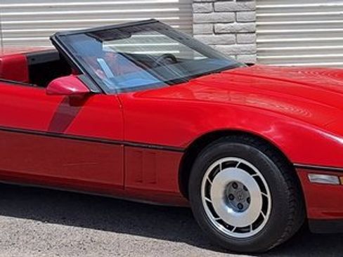 Used 1987 Chevrolet Corvette Coupe image 3