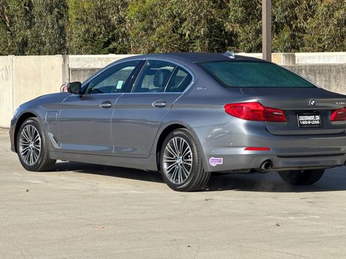 Used 2018 BMW 530e image 3