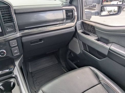 Used 2023 Ford F250 Lariat w/ Chrome Package AWD/4WD image 17