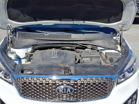 Used 2018 Kia Sorento SX image 30