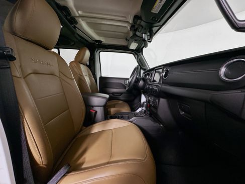 Used 2023 Jeep Wrangler Sahara w/ Cold Weather Group image 31