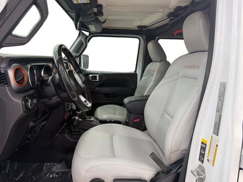 Used 2021 Jeep Gladiator Mojave AWD/4WD image 10