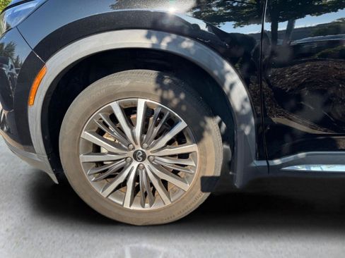 Used 2023 INFINITI QX60 Sensory AWD/4WD image 3