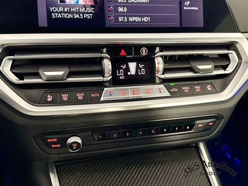 Used 2021 BMW M4 Coupe w/ Parking Assistance Package RWD image 21