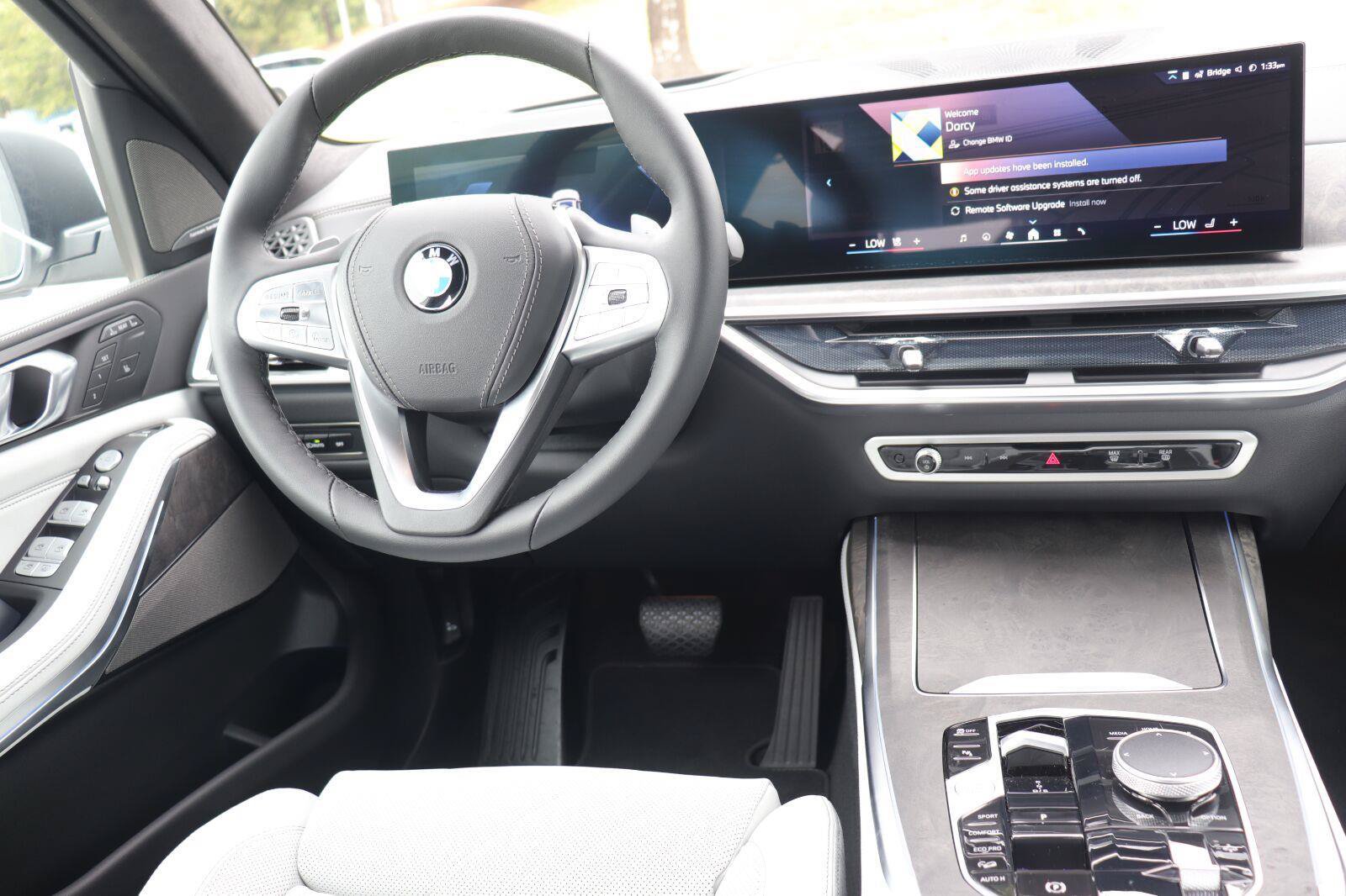 Used 2027 BMW X7 xDrive40i w/ Premium Package AWD/4WD image 33