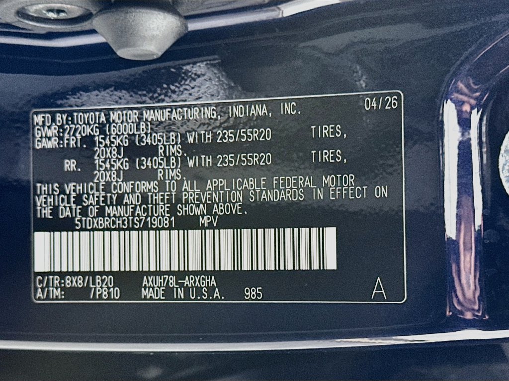 Certified 2026 Toyota Highlander Limited AWD/4WD image 33