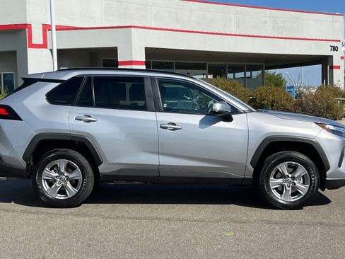Certified 2024 Toyota RAV4 LE AWD/4WD image 6