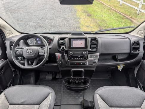 Used 2026 RAM ProMaster 2500 w/ Convenience Group FWD image 32